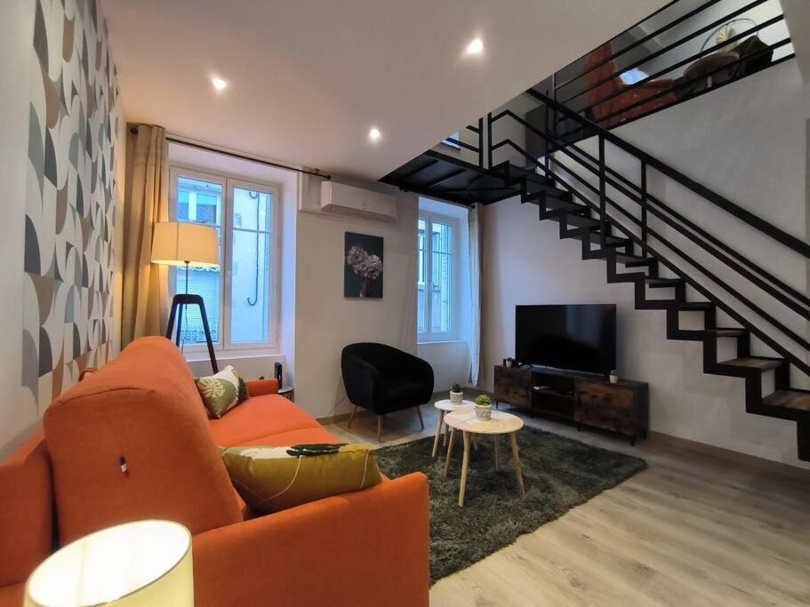 Appartement T2 -55M2- Elegant Et Chaleureux à Montbrison Extérieur photo